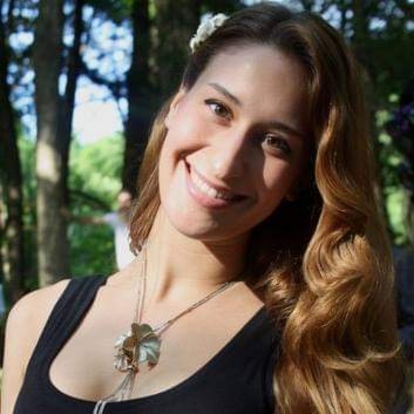 Meet your Posher, Niki - Picture 5 of 11